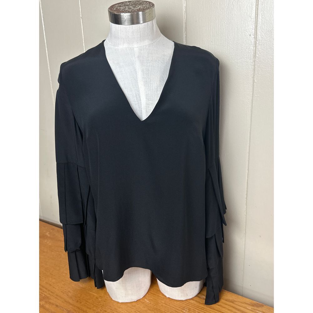 Alexis Top Women's Medium Long Sleeve Blouse‎ Ruffled Cuffs